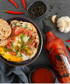Sriracha Sauce Blackout 445ml Flying Goose