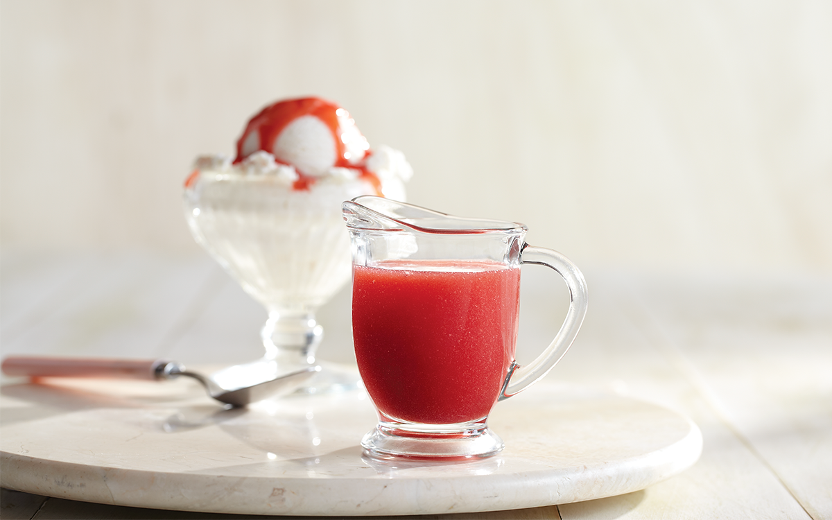 Nesquik  Strawberry Sirup NET WT 22 OZ 623.6g