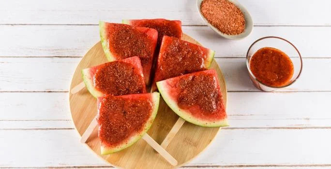 Lucas Panzón Paleta de Caramelo Sabor Sandía Con Salsa Chamoy 10 piezas (380g)
