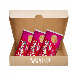 tres galletas marca festival en una caja marrón