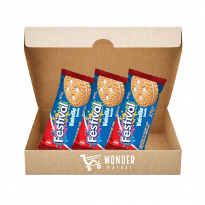 tres galletas festival de sabor vainilla en una caja marrón